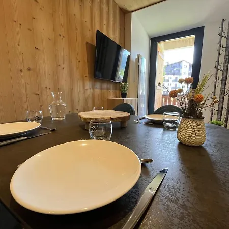Renove 3* Avec Balcon Et Wifi, Proche Pistes, Ideal Famille - Fr-1-598-110